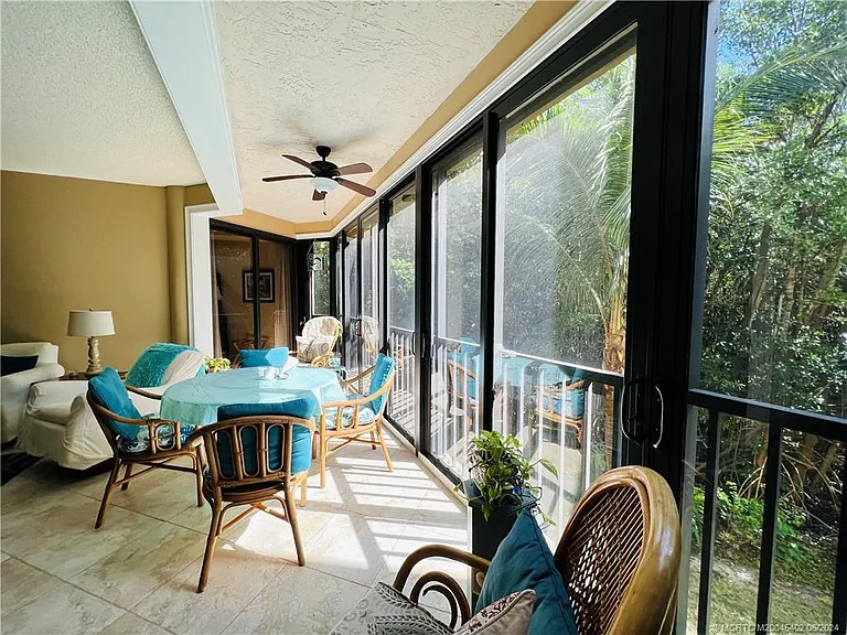 221 NE Plantation Rd #215 — Photo 34