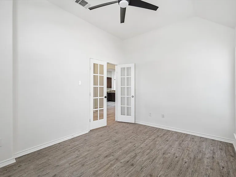 5625 Overland Dr — Photo 5