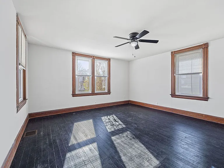 3713 Lovell Ave — Photo 5