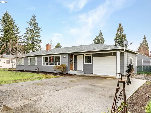 419 W Hazel St, Roseburg, OR 97471