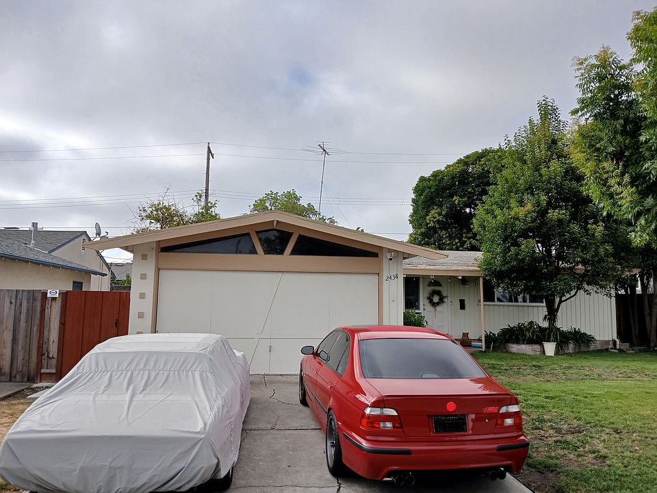 1st image of 2438 Hart Ave