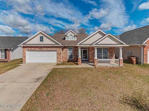 3rd image of 18026 Lake Vista Dr
