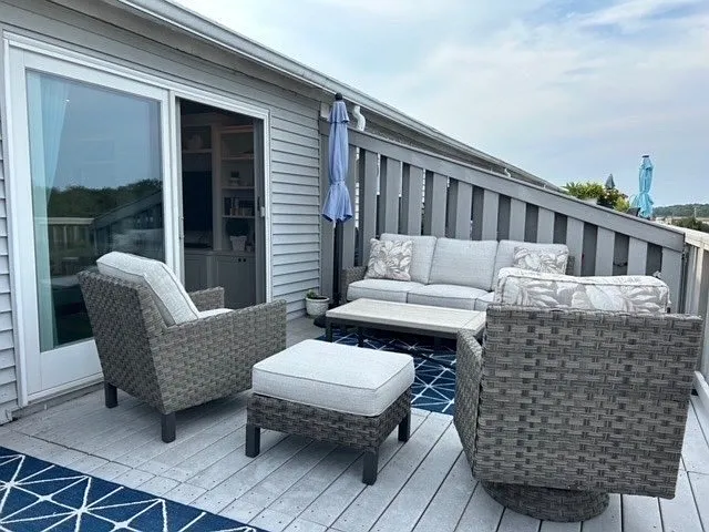 45 Main St #221 — Photo 35