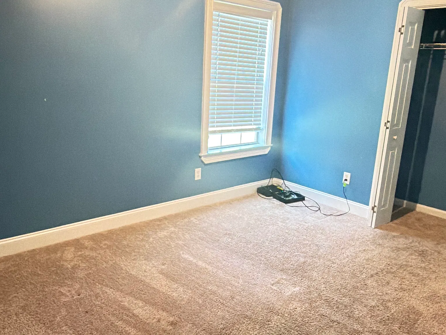 3 bed, 1633 sqft, $2,100 — Photo 2