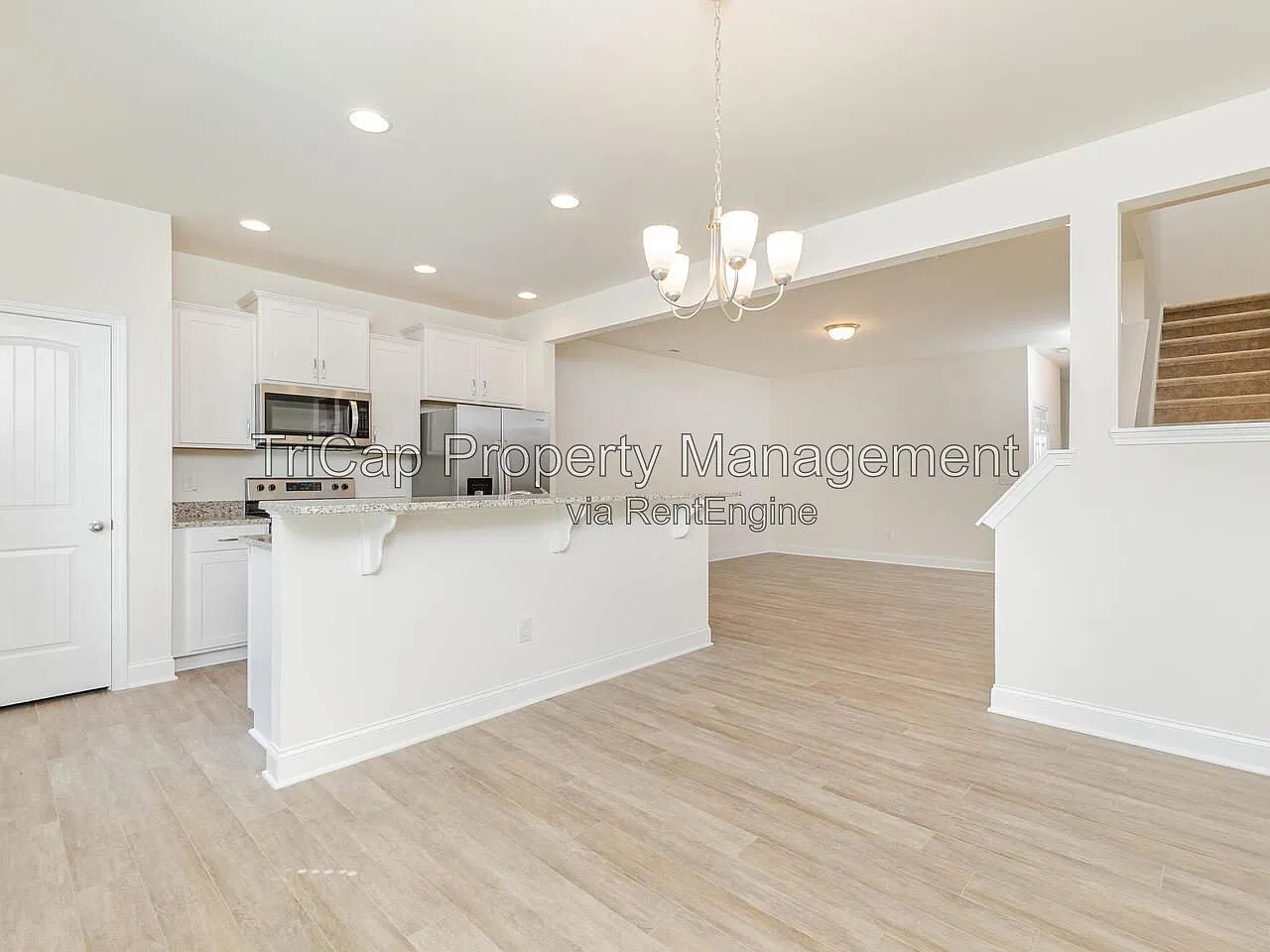 3 bed, 2.5 bath, 1630 sqft, $1,790 — Photo 4