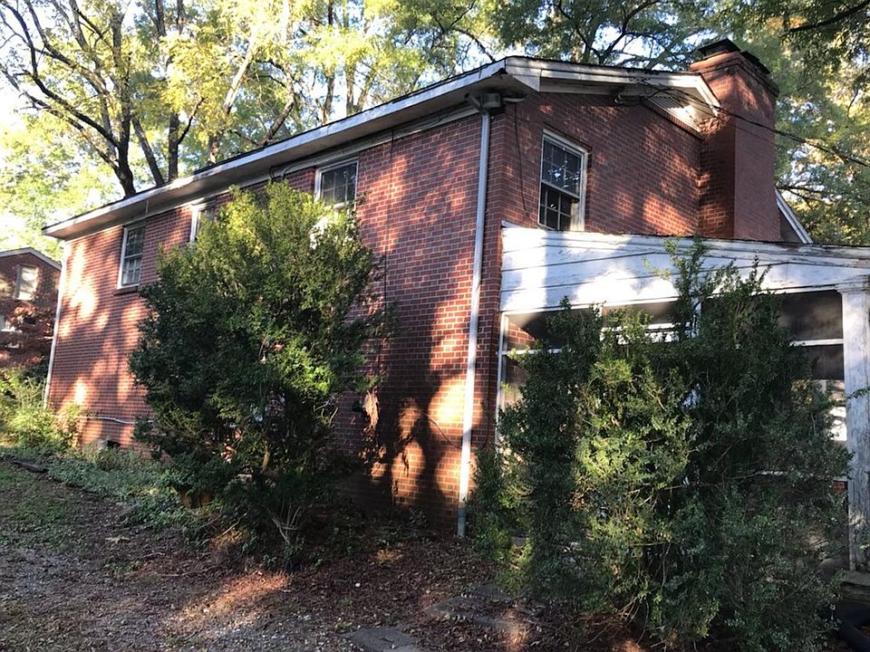 2nd image of 309 Yates St