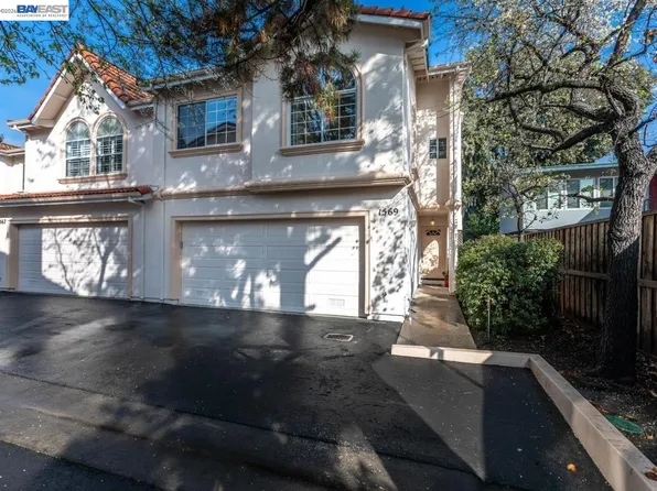1569 Oxford St, Redwood City, CA 94061