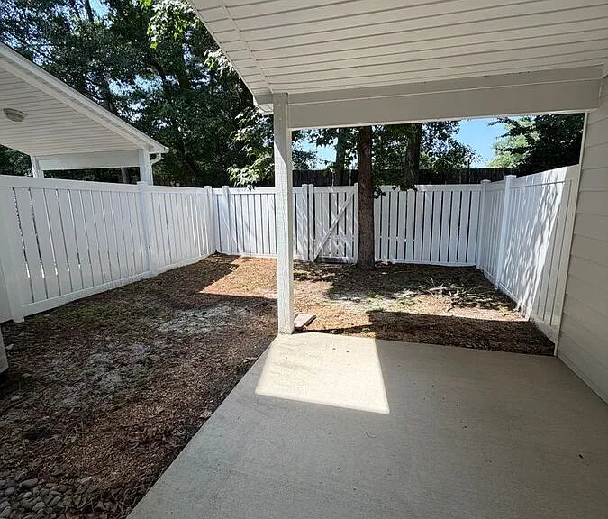 1033 Masons Place Cir #B — Photo 10