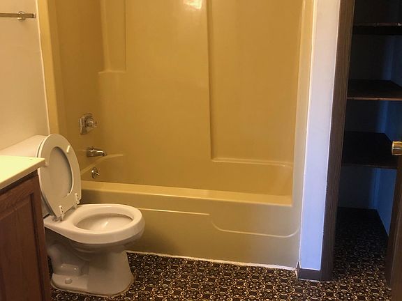 3rd image of 9-315 Hawley St #9