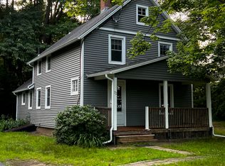 72 N Maple St, Hadley, MA 01035
