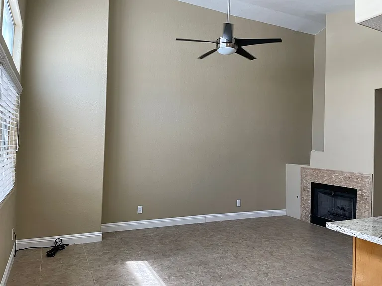 4906 High Creek Dr — Photo 3