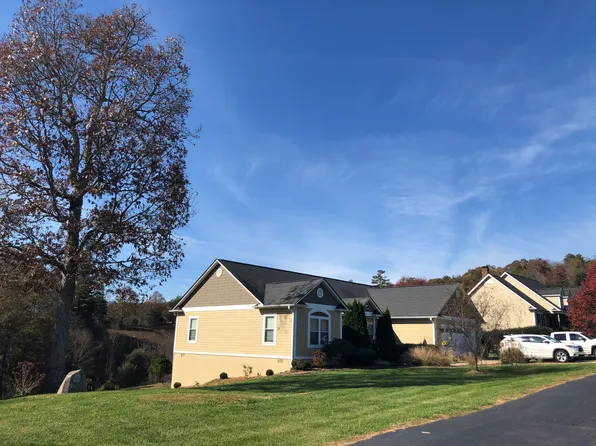110 Big Sky Dr, Leicester, NC 28748