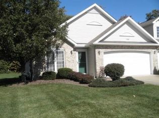 15588 Roxboro Dr #23, Middleburg Heights, OH 44130