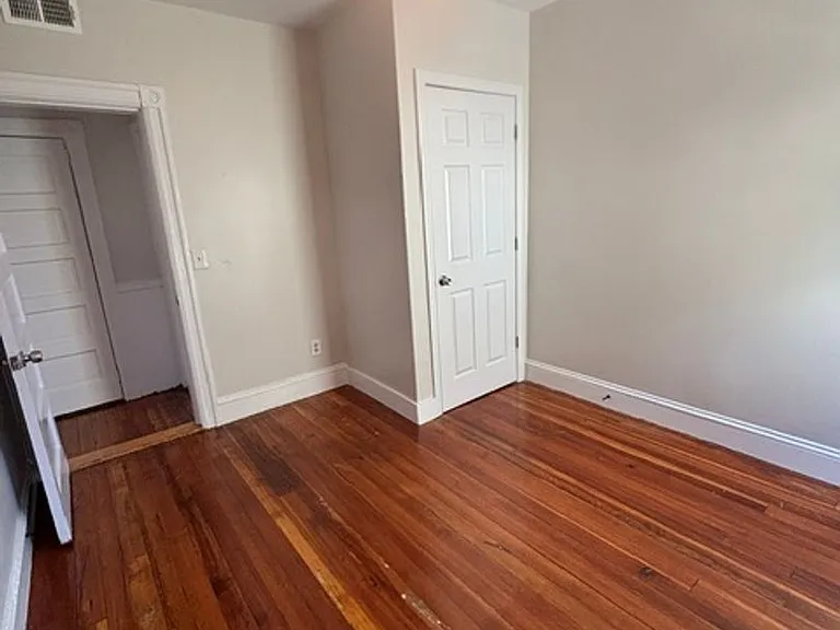 63-65 Larch St — Photo 15