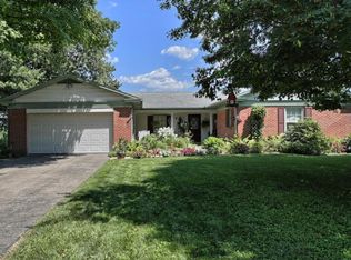 3021 Pheasant Dr, Lancaster, PA 17601