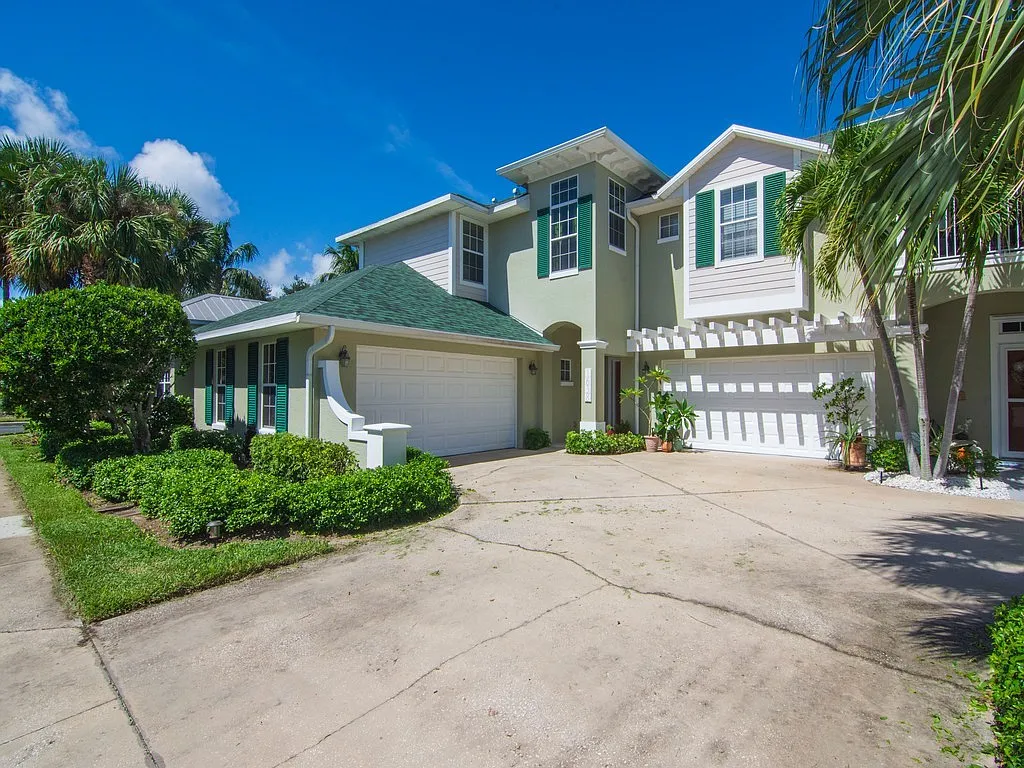 3 bed, 2.5 bath, 1766 sqft, $4,500 — Photo 2