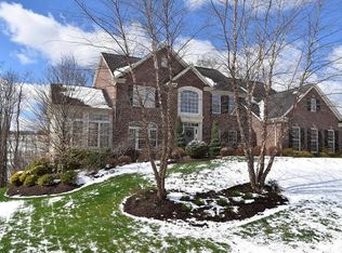 1025 Lakeside Dr, Mc Donald, PA 15057