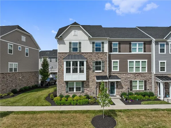 630 Amarth Ln, Cranberry Township, PA 16066