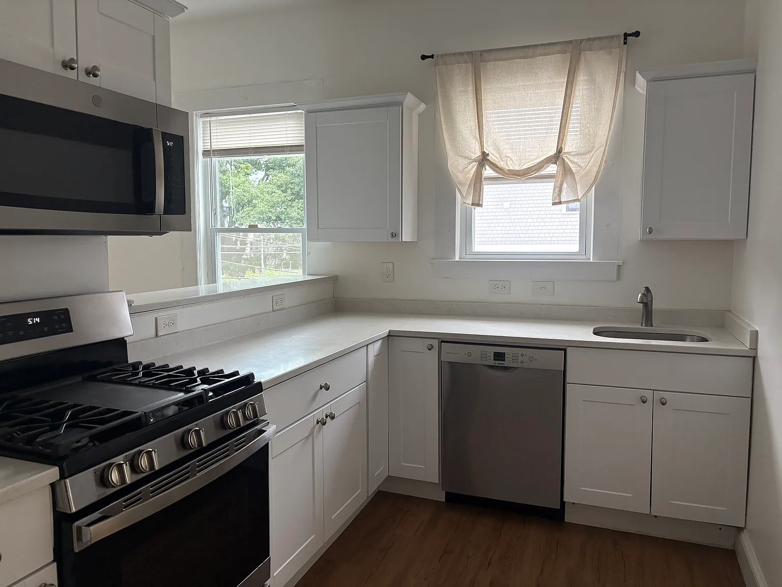1 bed, 1.0 bath, 800 sqft, $2,750 — Photo 2