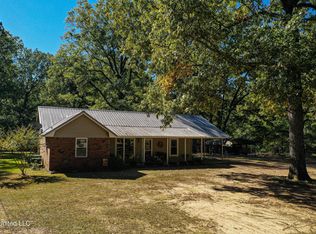 376 Northwood Forest Rd, West Point, MS 39773