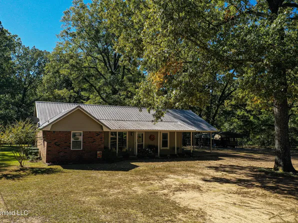 376 Northwood Forest Rd, West Point, MS 39773