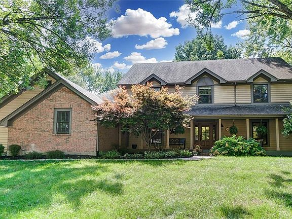 2nd image of 7570 New London Cir