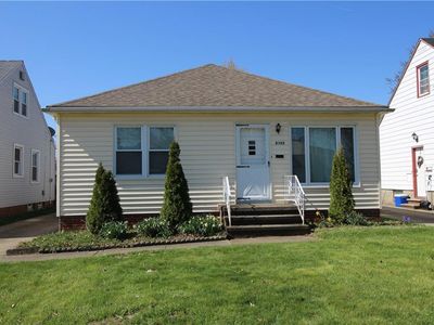 8103 Springdale Ave, Parma, OH, 44129