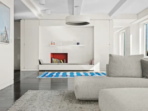 101 Central Park West image 5 of 14