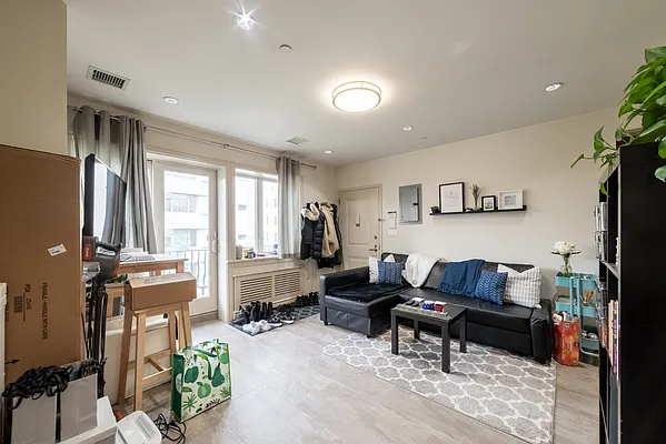 Rented by Joel Scharf, LREB | media 10