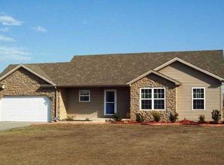 1074 Red Fern Rd, Campbellsvlle, KY 42718
