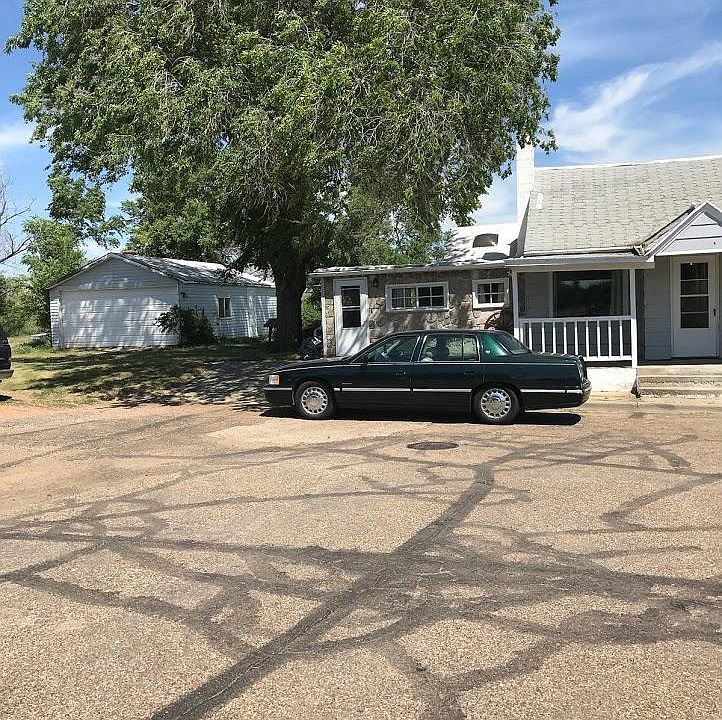 1st image of 209 Keller St
