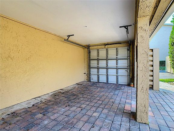 5th image of 934 Park Lake Cir #43
