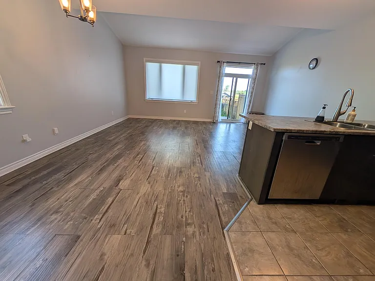 127 Simurda Ct #HOUSE — Photo 4