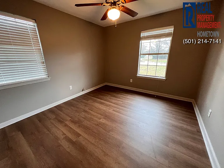 36 Parkview Dr — Photo 7