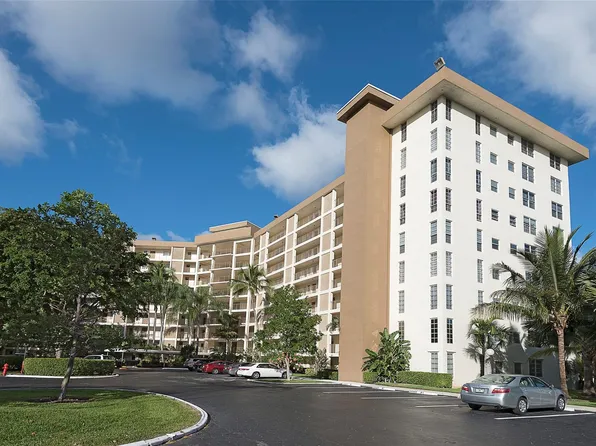 3051 N Course Drive #211, Pompano Beach, FL 33069