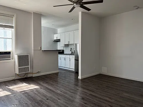 Floor plan 407