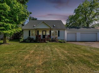 1886 N Branch Rd, North Branch, MI 48461