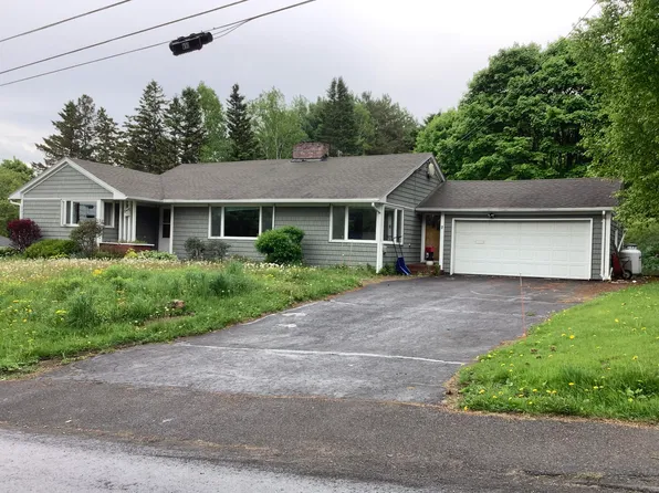 7 Hillside Street, Presque Isle, ME 04769