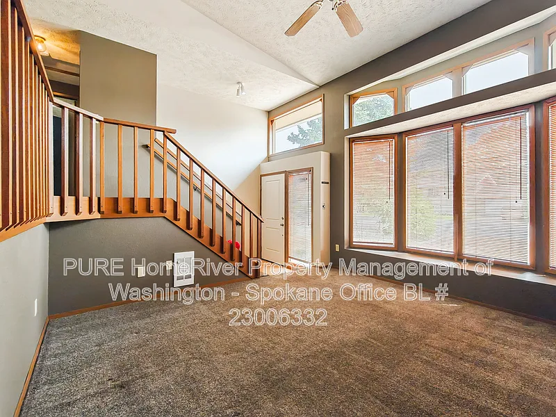 4 bed, 2.0 bath, 1664 sqft, $2,350 — Photo 2