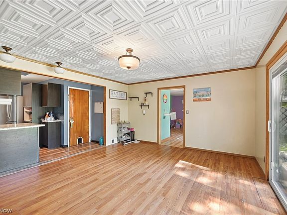 5th image of 304 Howland Wilson Rd NE