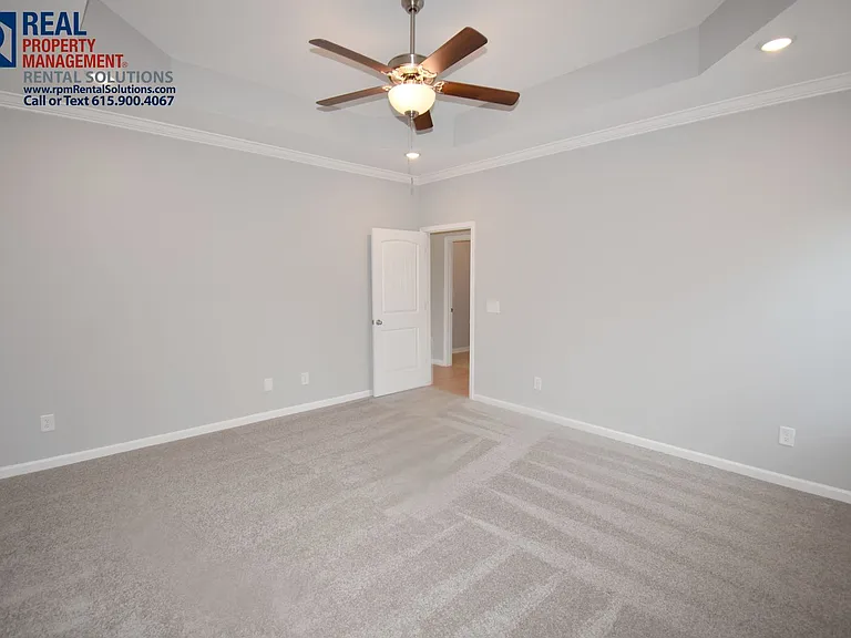1142 Bluecreek Cir — Photo 11