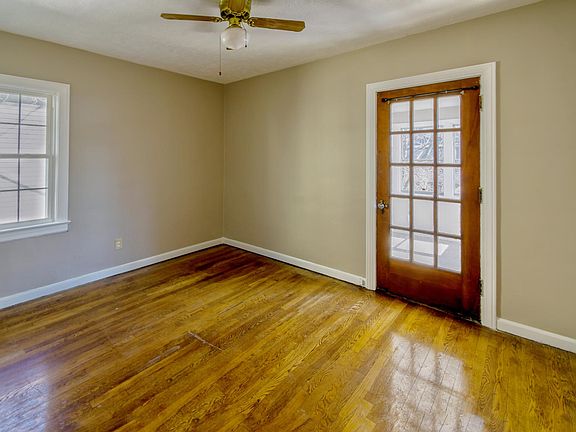 Bedroom 2 - 2nd floor