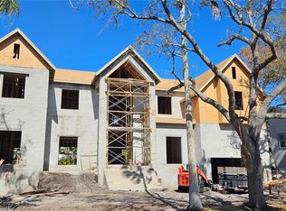 811 Grove Park Ave, Tampa, FL 33609