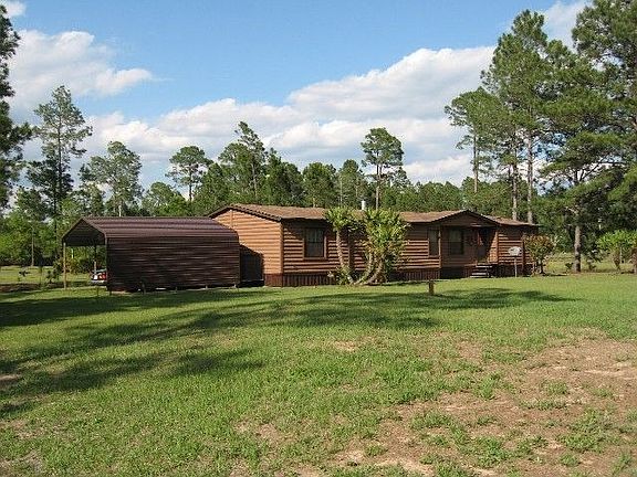 Front view of property