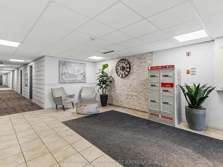 746 Fanshawe Park Rd E #401 — Photo 5