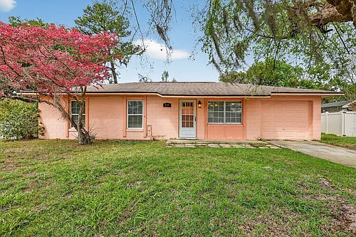 920 Cedar Cir Photo 1