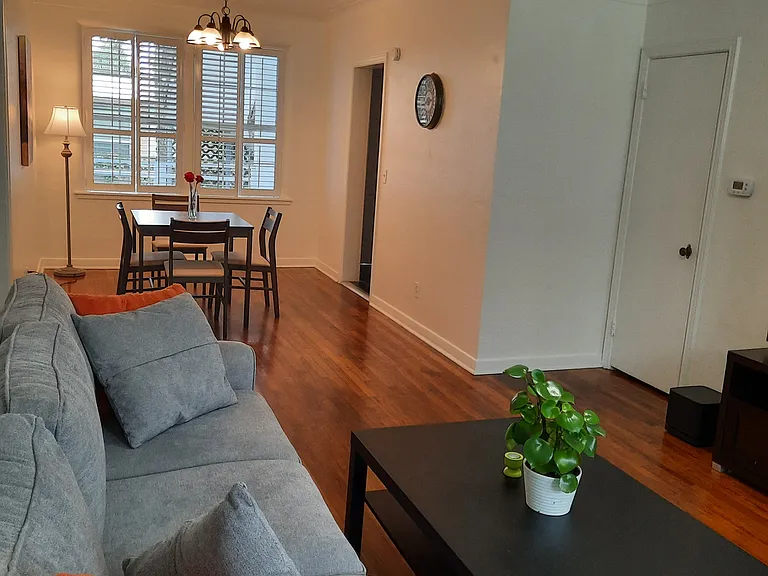 512 Phoenix Ave #9 — Photo 4