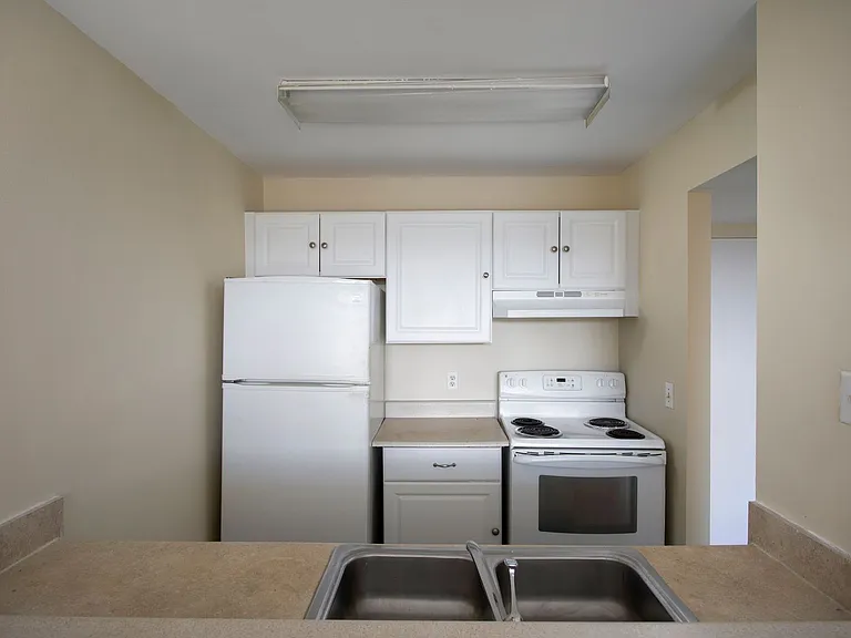 3312 Northside Dr #307 — Photo 4