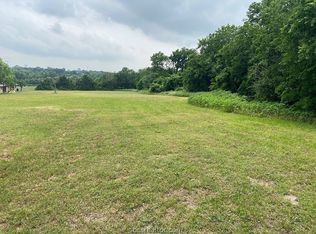 910 Burleson St, Brenham, TX 77833