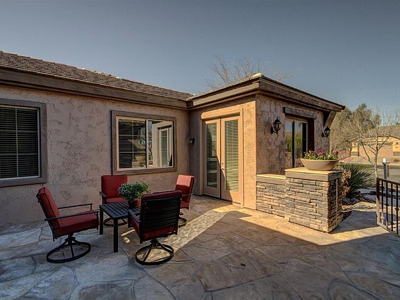 2nd image of 2027 E Powell Pl